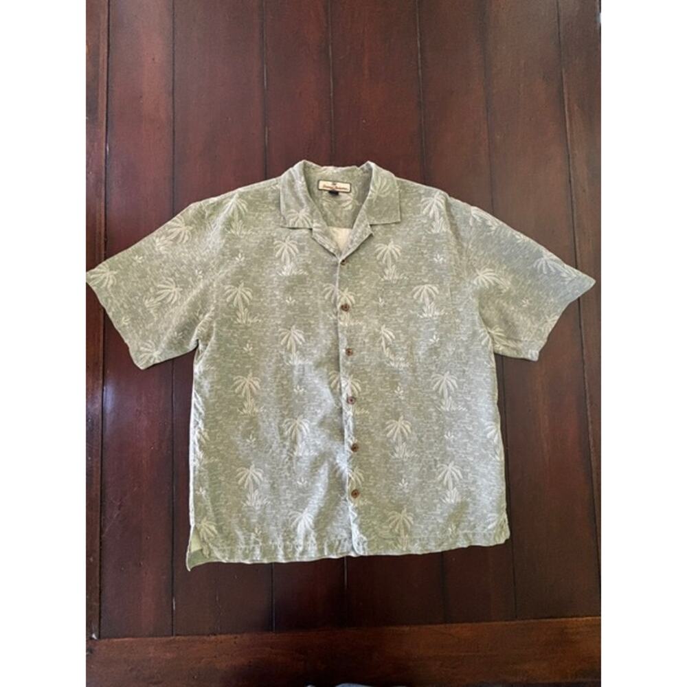 Tommy Bahama Men’s 100% Silk Hawaiian Camp Shirt Large‎ Sage Green Palm Print